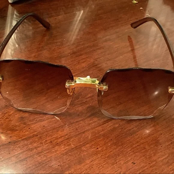 NWT Sunglasses - Picture 5 of 10